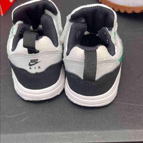 Nike Kids White and Black Sneakers with Green Accents - Picture 3 of 3